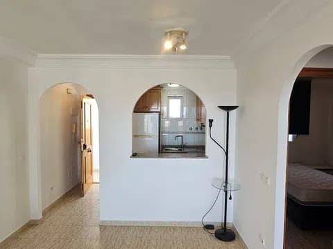 Piso con vistas al mar en planta 7ª junto al Hotel Bali